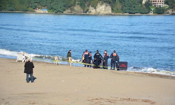 Giresun'da sahilde erkek cesedi bulundu