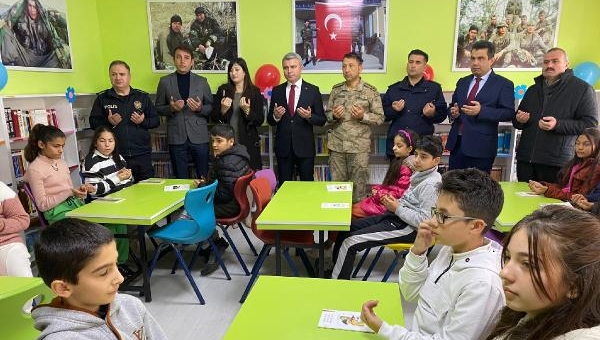 Şehidin ismini kütüphanede yaşattılar