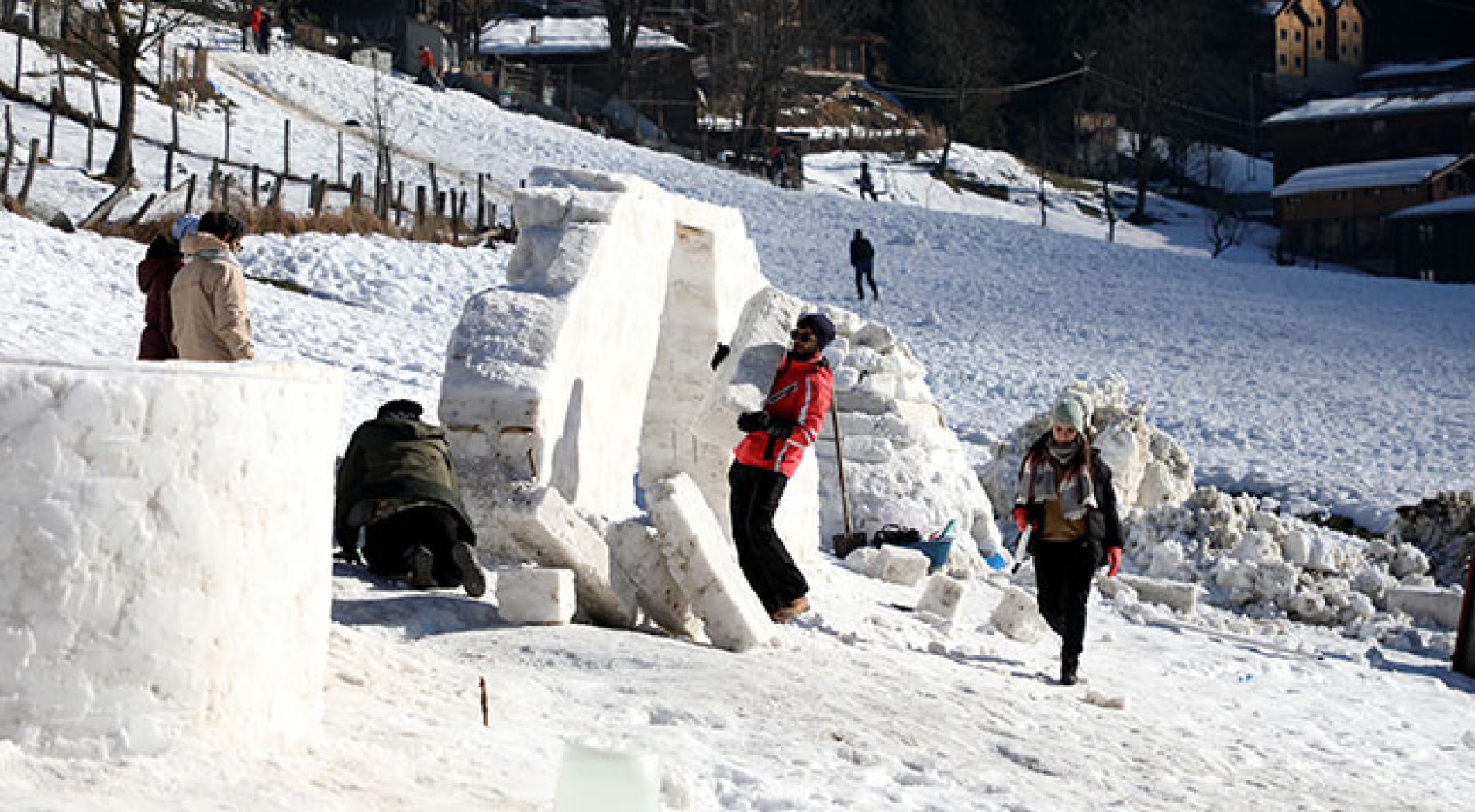 Ayder'de Kar Festivalinin Hazırlıkları Taşıma Tarla Devam Ediyor