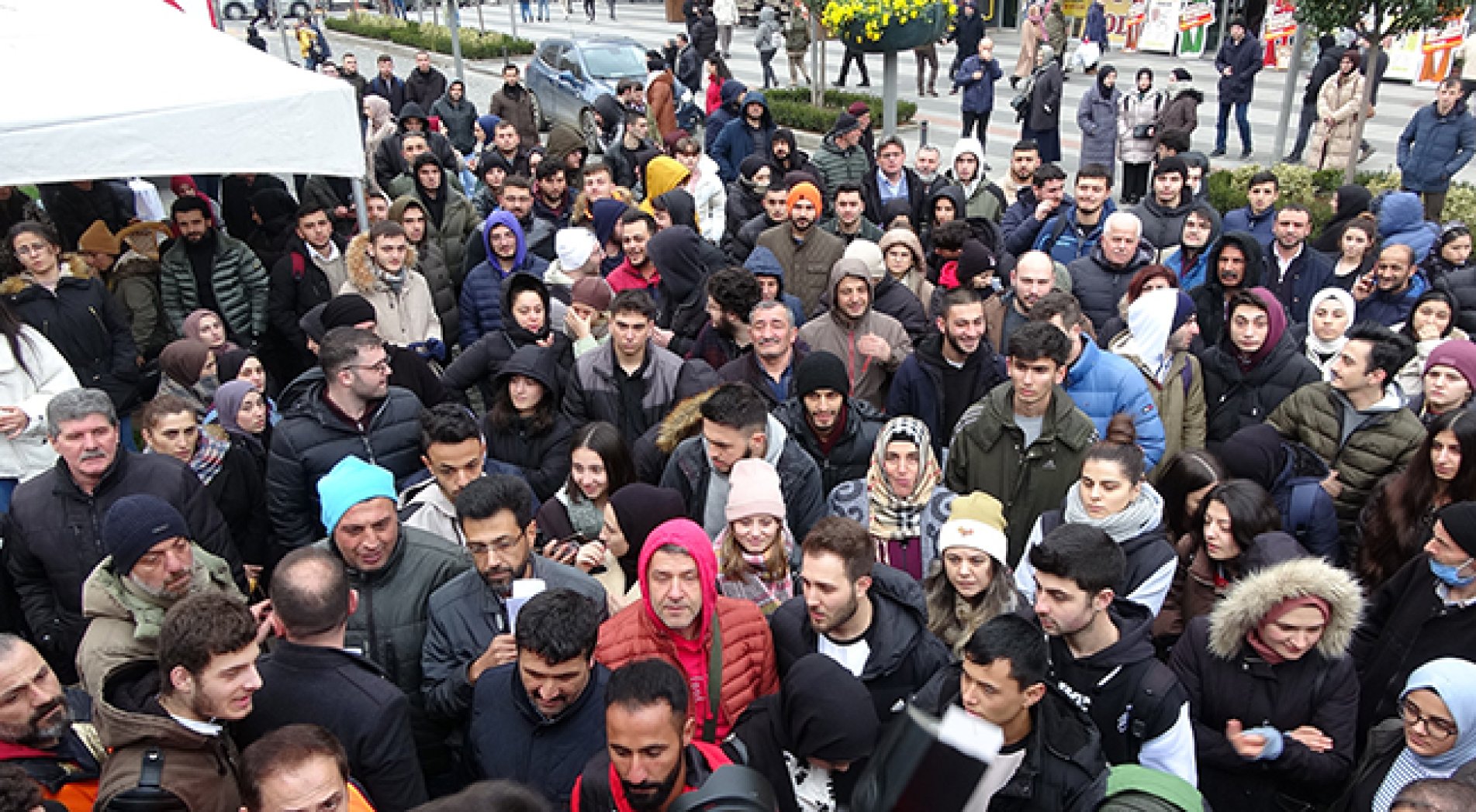 Trabzon’da vatandaşlar kan merkezlerine koştu