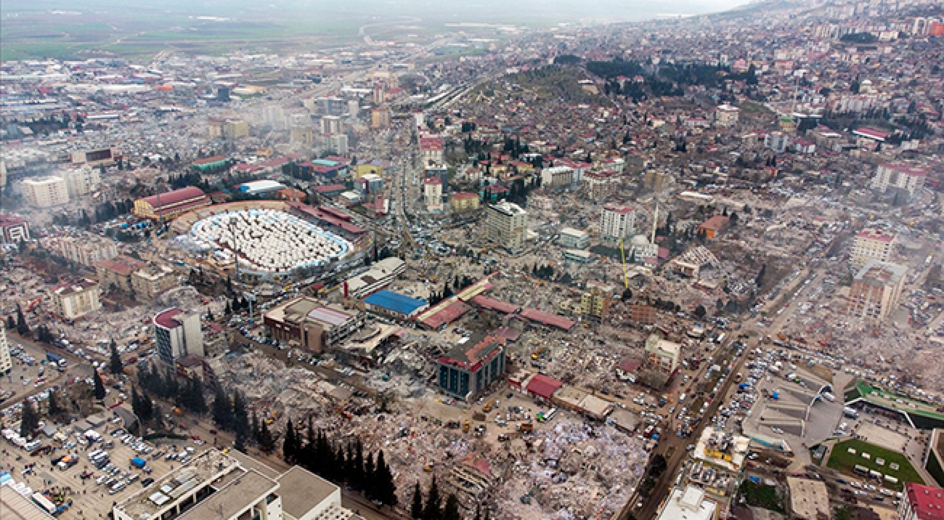 Depremlerden etkilenen 400 bin kişiye sağlık malzemesi desteği