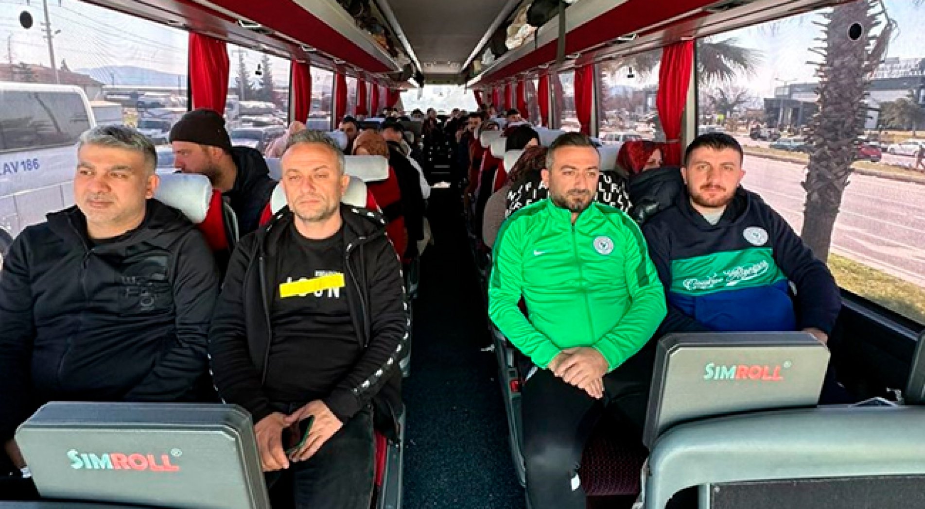 Çaykur Rizespor Kulübü, 90 Depremzedeyi Rize'ye Getirdi