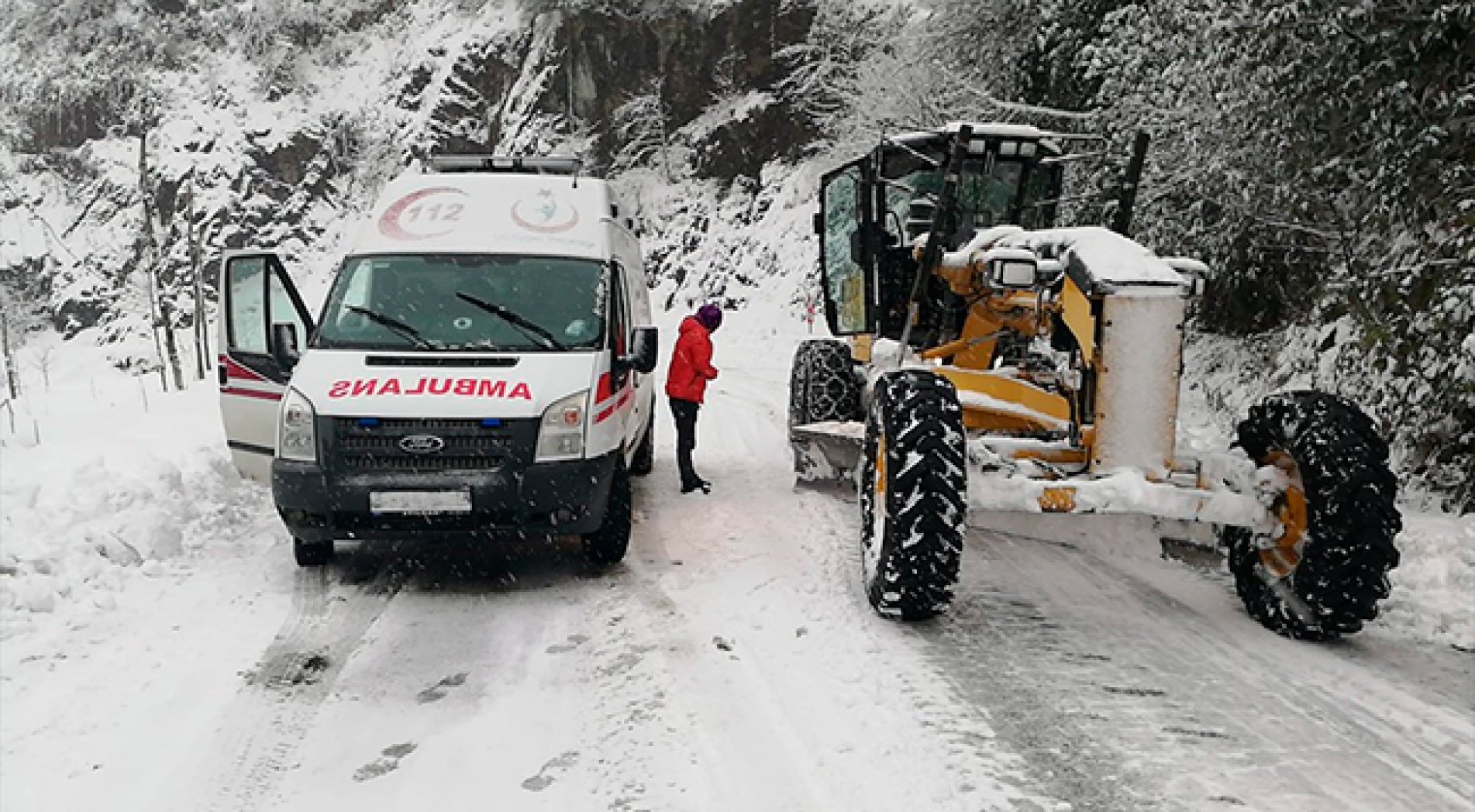 Rize'de Kar Yağışı Etkili Oluyor