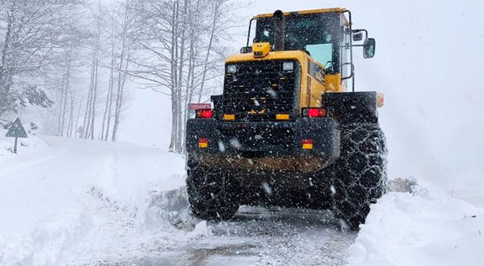 Rize'de 138 Köy Yolu Ulaşıma Kapandı