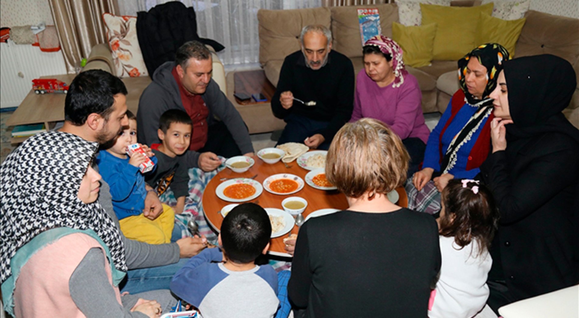 Depremzedeler yurdun dört bir yanında misafir ediliyor