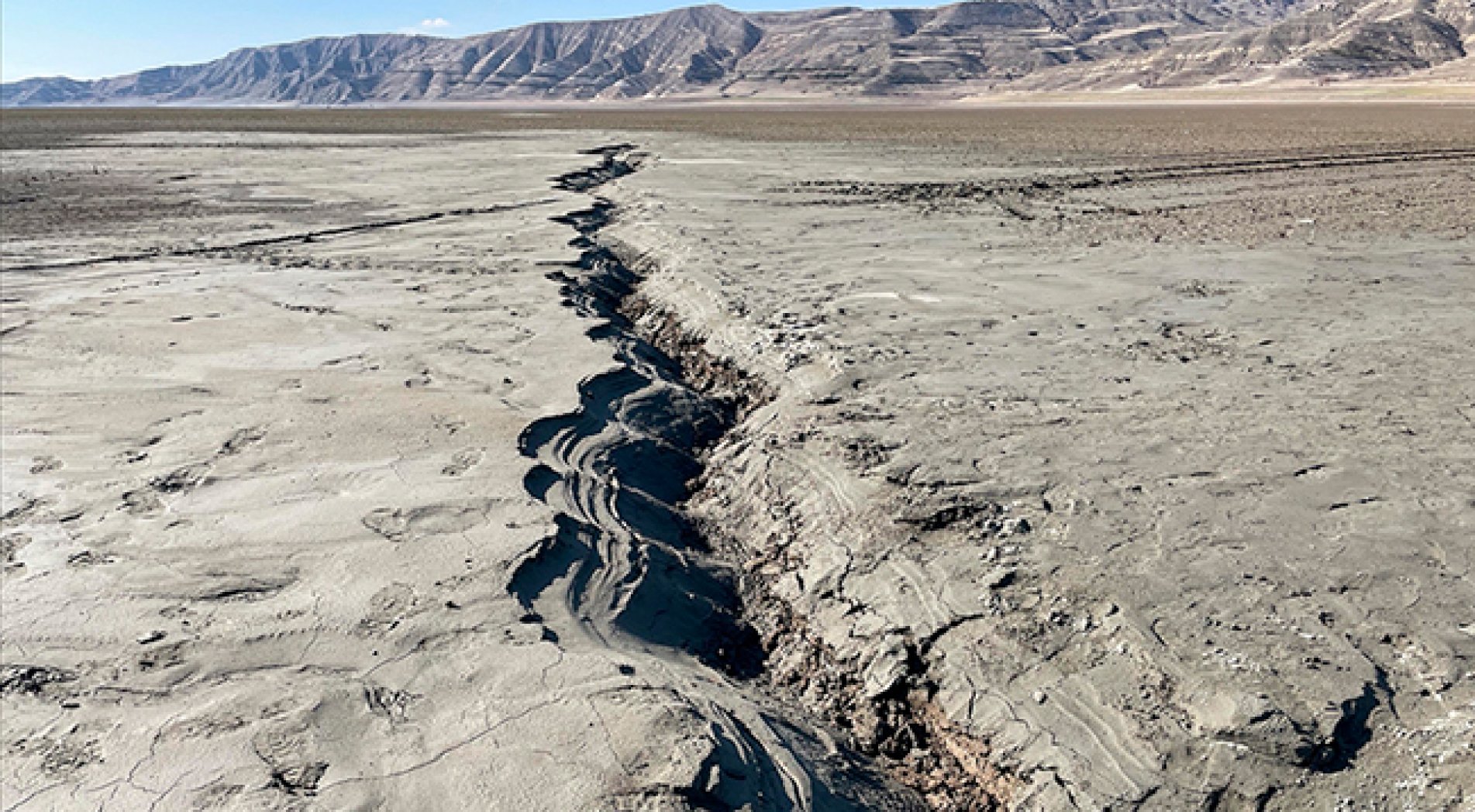 Deprem bölgelerindeki saha çalışmaları sürüyor