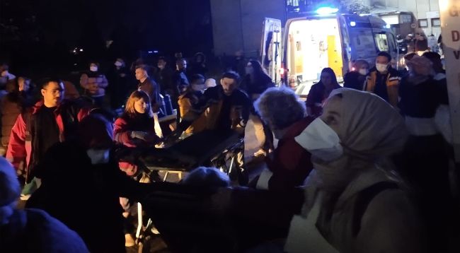 Üsküdar'daki hastanede korkutan yangın: 1 hasta hayatını kaybetti