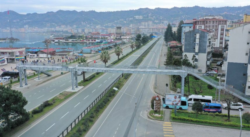 Rize Reşadiye mahallesinde yeni üst geçit tamamlandı