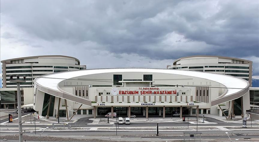 Erzurum Şehir Hastanesi hastalara güvenli sağlık hizmeti sunuyor