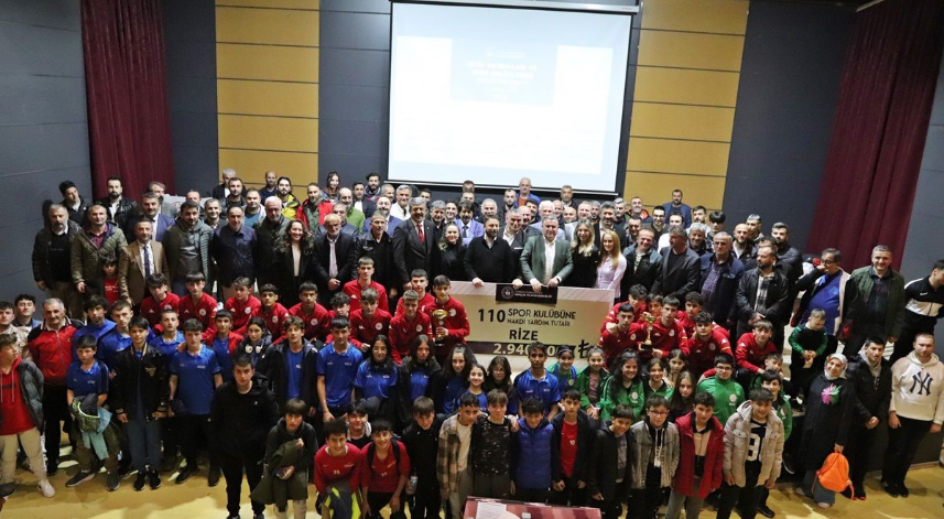 Rize’de Amatör spor kulüplerine yardım programı düzenlendi