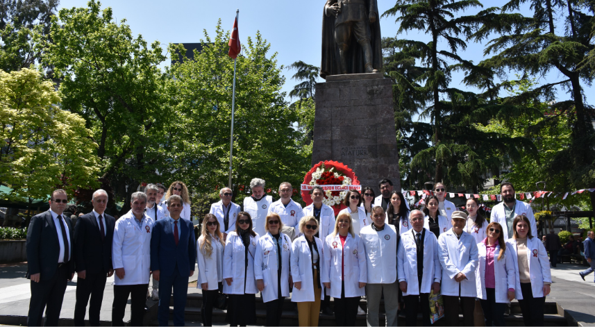 Trabzon'da Eczacılar Günü kutlandı