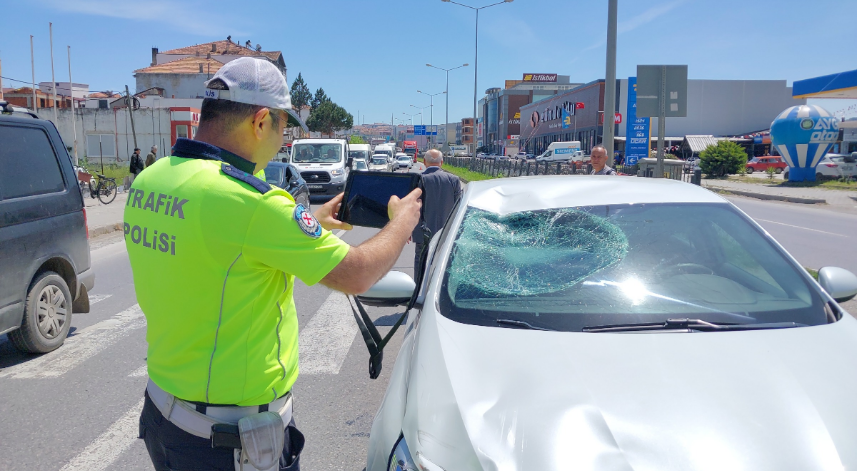 Otomobilin çarptığı bisikletli yaralandı