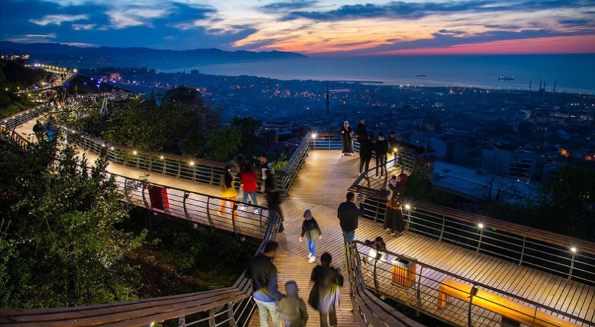 Trabzon'daki Boztepe Seyir Terası'nı iki ayda 600 bini aşkın kişi ziyaret etti