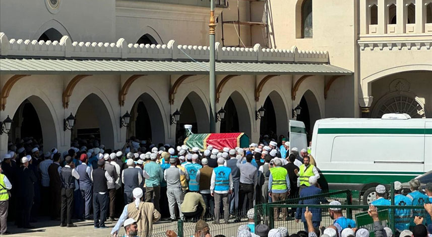 Menzil cemaatinin lideri Elhüseyni Adıyaman'da defnedildi