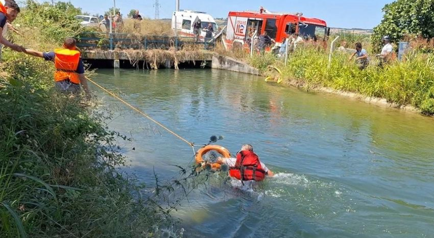  Baba, oğlunu kurtarmak isterken hayatını kaybetti