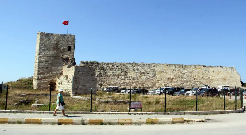 Sinop Kalesi'nde restorasyon çalışmaları devam ediyor