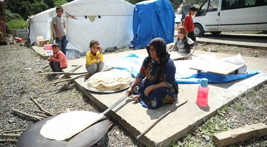 Orta ve Doğu Karadeniz'de, üretici ve mevsimlik tarım işçileri fındık hasadını bekliyor