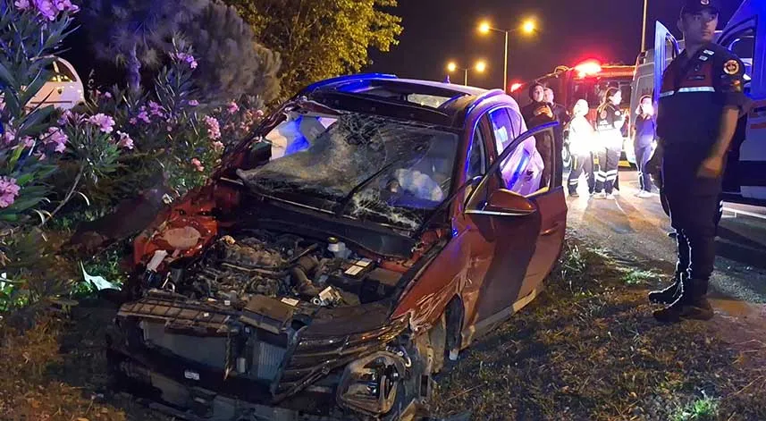 Samsun'da otomobilin çarptığı kamyonetteki kadın yaralandı