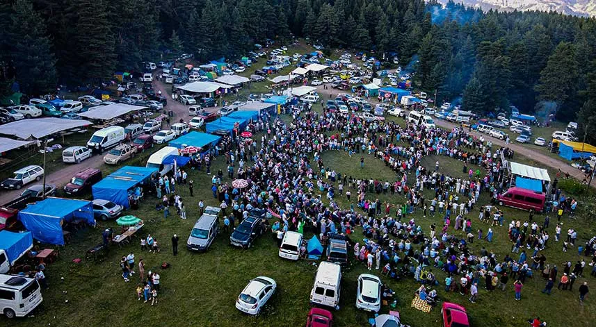 Gevrek Festivalinde horonun muhteşem uyumu havadan görüntülendi