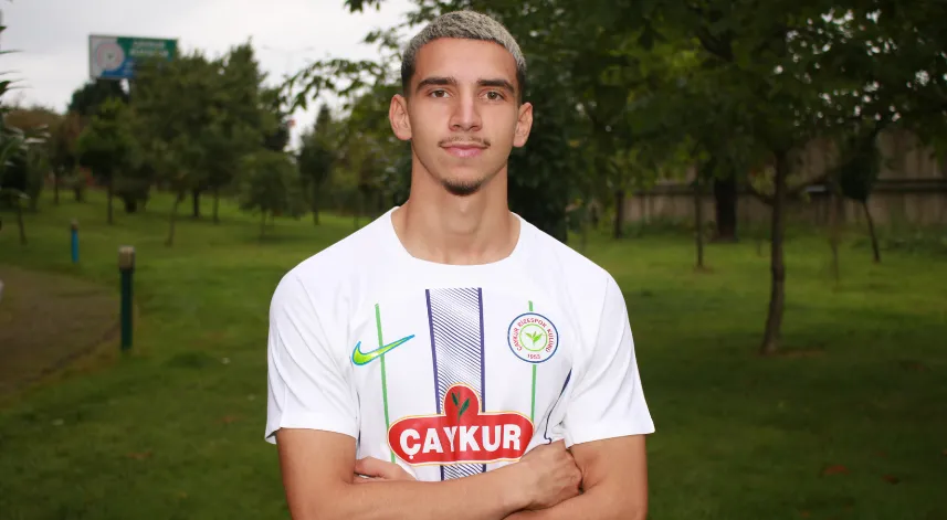 Çaykur Rizespor, Zeqiri'yi Transfer Etti