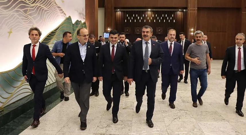 Bakan Tekin, Rize'ye geldi