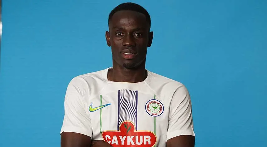 Çaykur Rizespor Oumar Diouf’u transfer etti