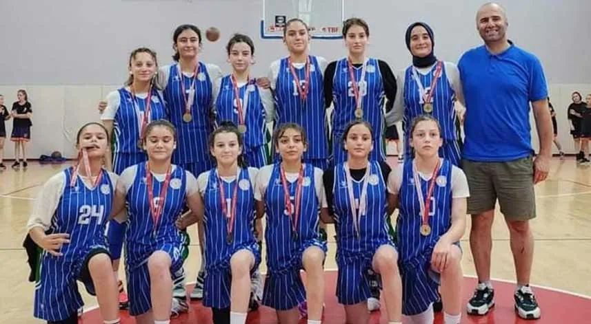 Rize İl Karması, basketbolda yarı finale yükseldi