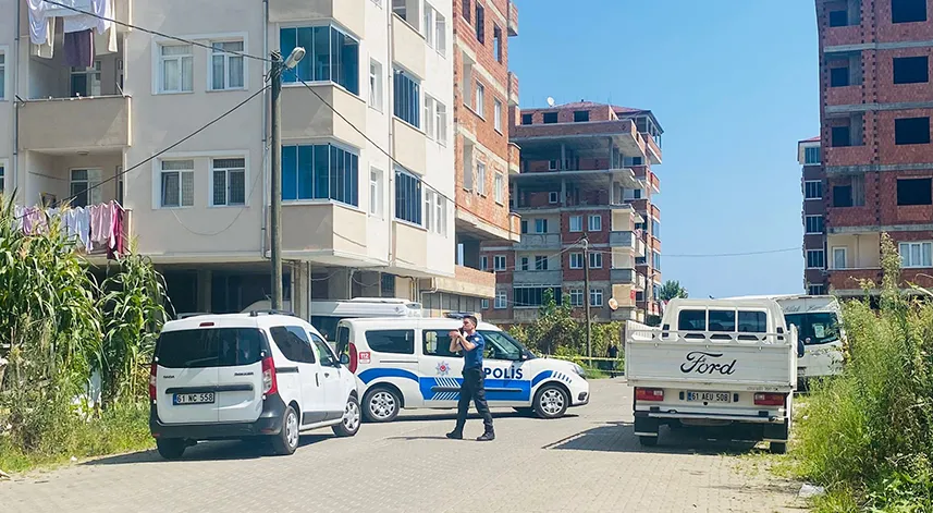 Akrabalar arasındaki silahlı kavgada kan aktı: 1'i ağır 2 yaralı