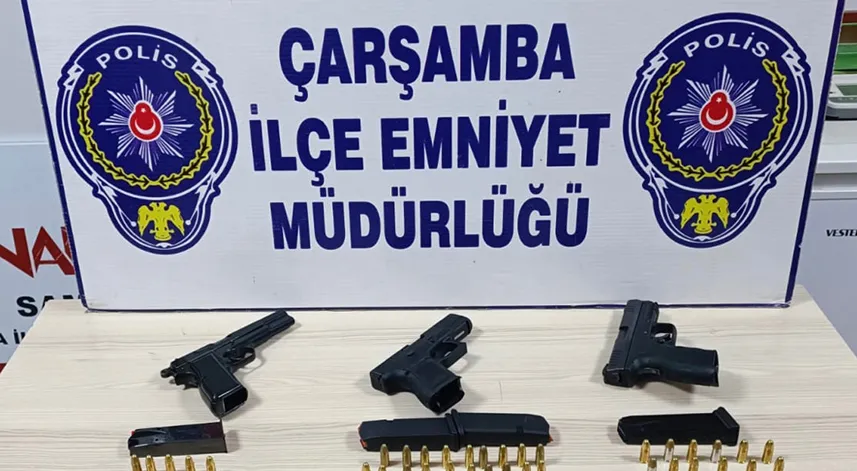 Samsun'da ruhsatsız tabanca operasyonunda 2 şüpheli yakalandı