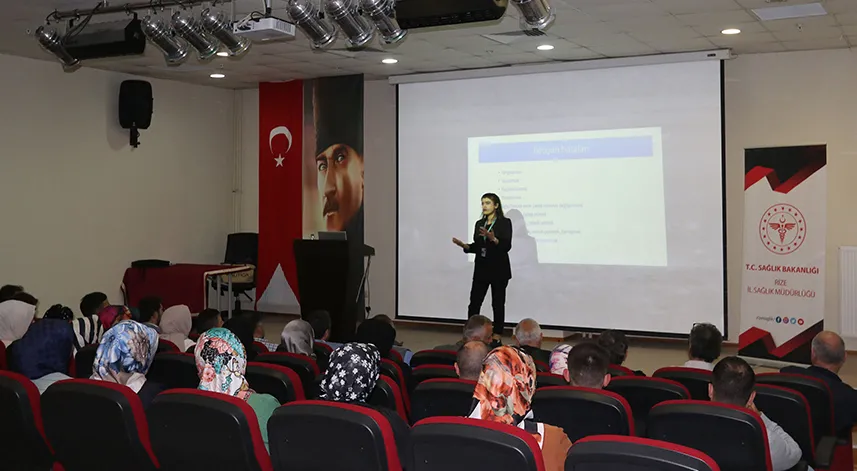 Rize'de yurt personellerine seminer verildi