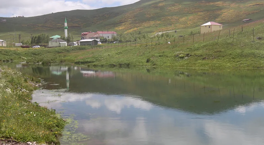 Trabzon'da yaylalara yapılan yapay göletler yayla iklimlerini de yumuşattı