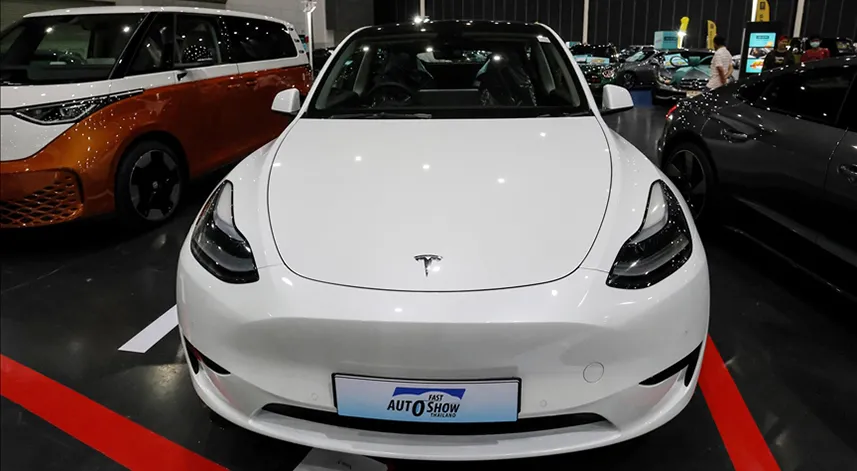 Tesla, Model 3 ve Model Y araçlarının fiyatlarında indirime gitti