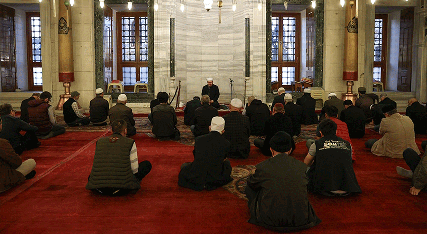 Mehmetçik ve Filistin için sabah namazında dua edildi