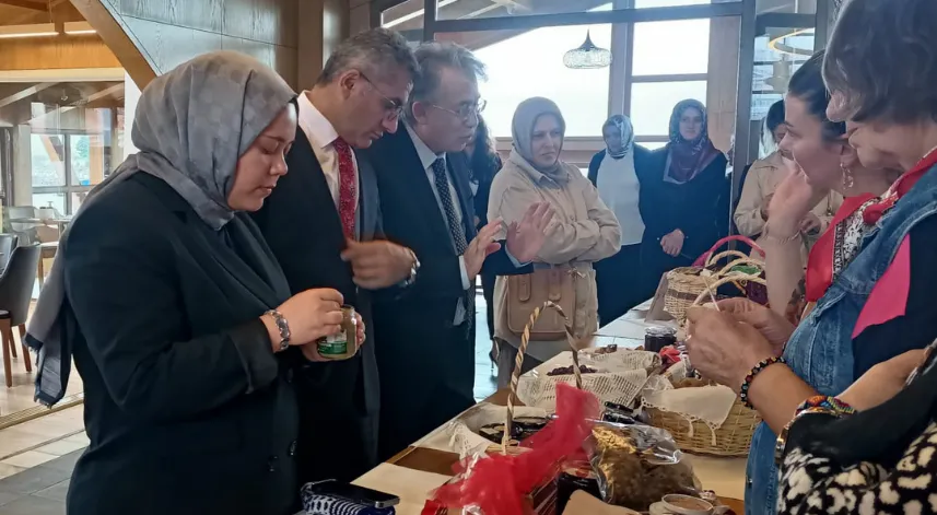 Rize'de kadın çiftçiler bir araya geldi