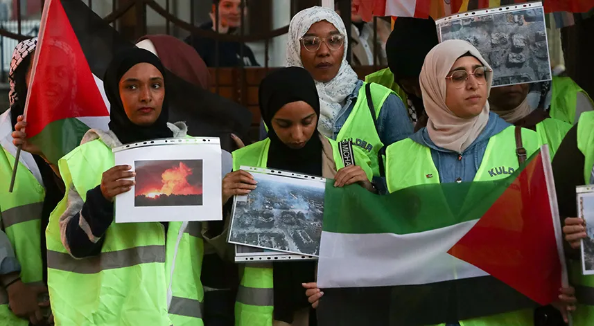 Trabzon'daki Filistinli öğrenciler İsrail'in saldırılarını protesto etti