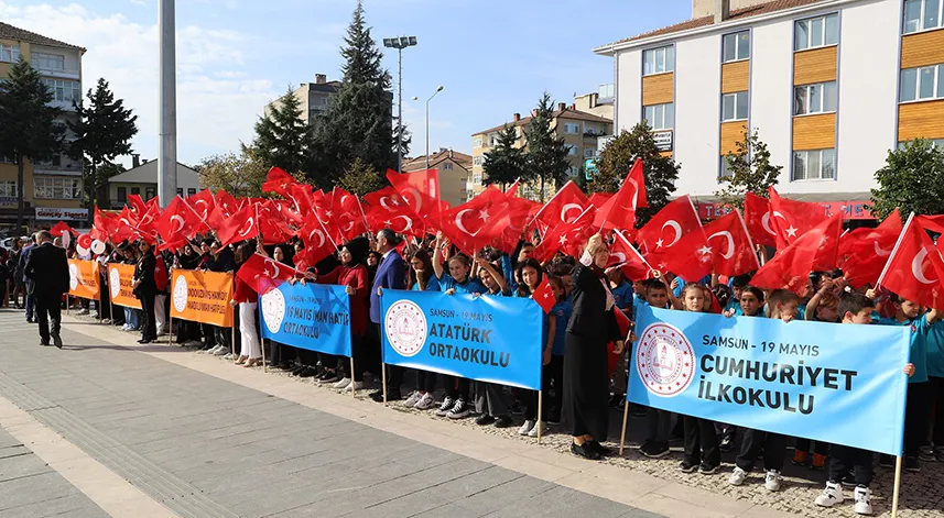 19 Mayıs ilçesinde Cumhuriyet'in 100. yılı kutlandı