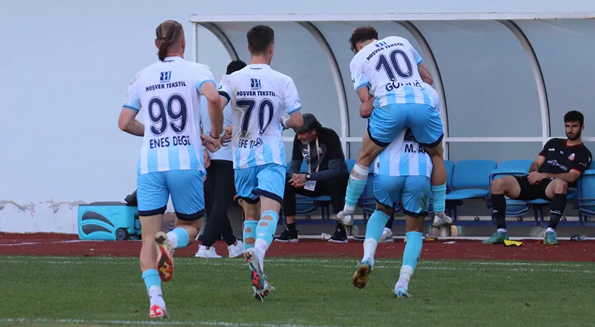 Pazarspor sahasında 4 golle kazandı: 4-0