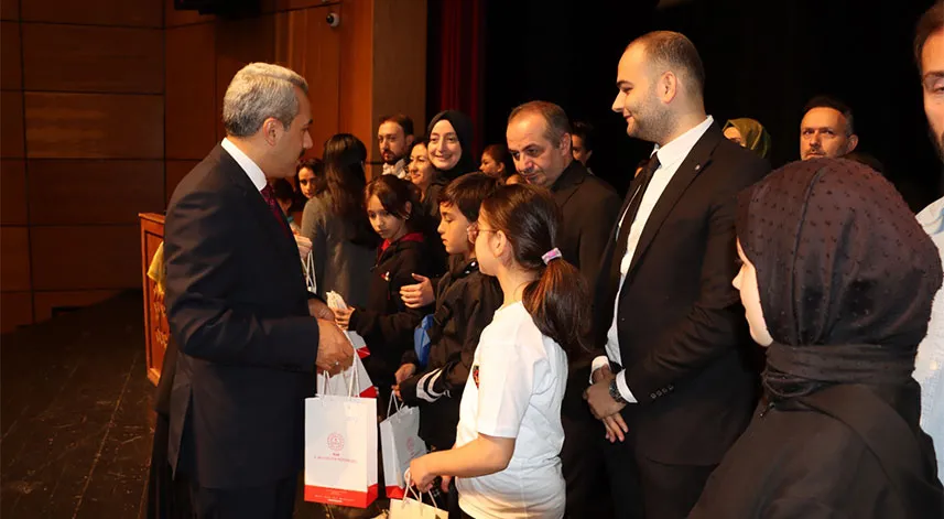 Vali Baydaş'tan kitap fuarı açıklaması