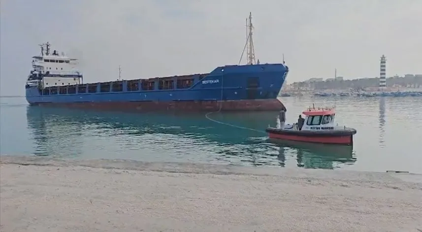 Türkiye'den Gazze'ye yardım amacıyla gönderilen gemi Mısır'a ulaştı