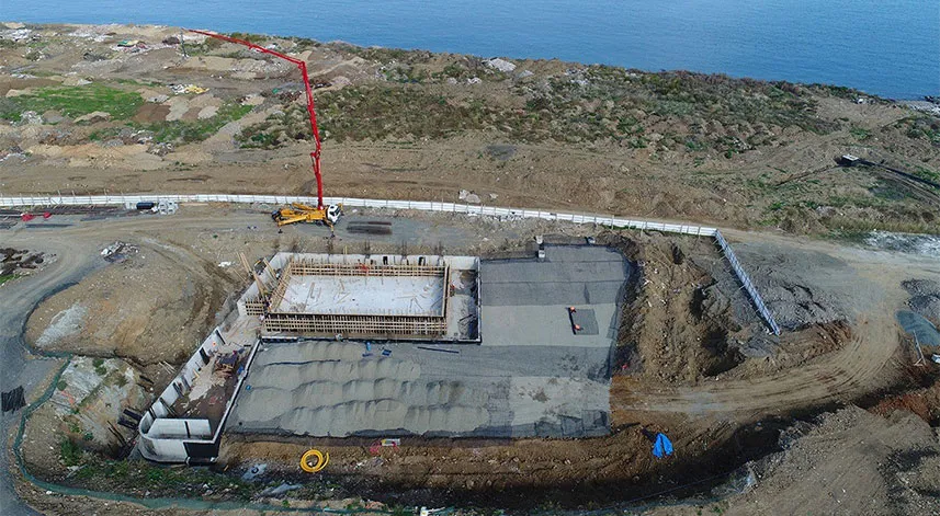Akçaabat Yarı Olimpik Kapalı Yüzme Havuzu inşaatı hızla yükseliyor
