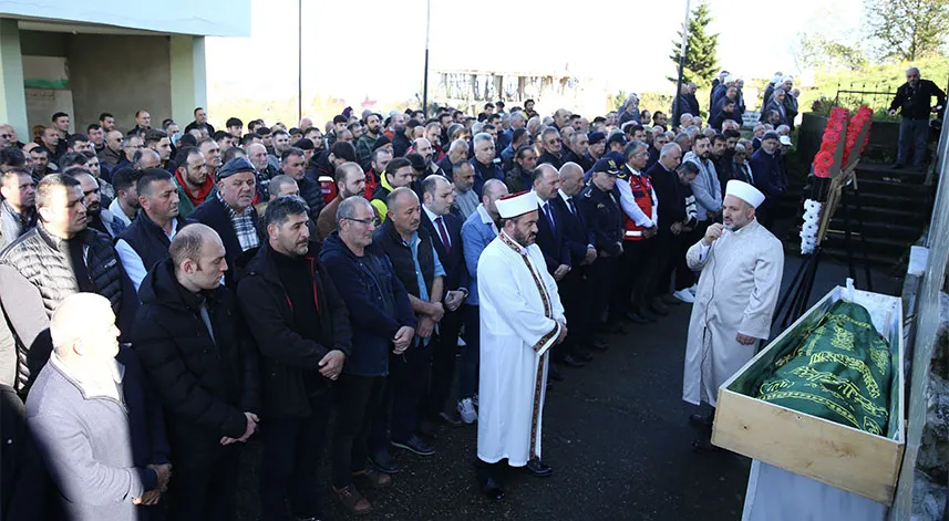 Siirt'te maden ocağındaki göçükte hayatını kaybeden Çalık'ın cenazesi defnedildi