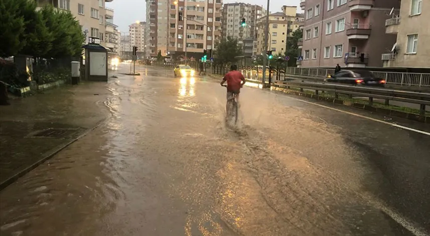 Rize ve Doğu Karadeniz için kuvvetli sağanak ile yoğun kar uyarısı yapıldı