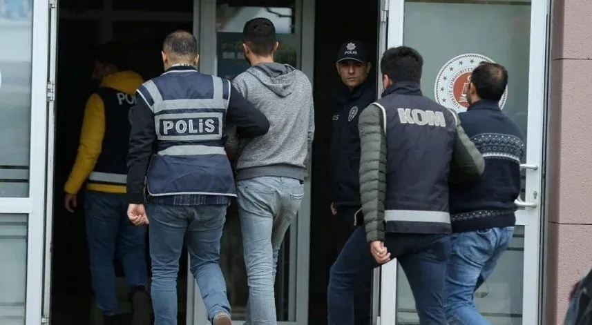 Bafra'da uyuşturucu operasyonunda yakalanan şüpheliye adli kontrol