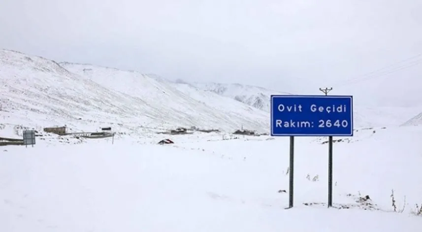 Rize-Erzurum kara yolundaki Ovit Tüneli ulaşıma kapandı