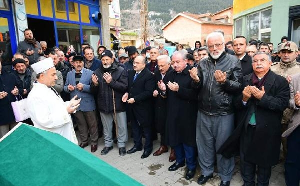 TBMM Genel Sekreteri Kumbuzoğlu’nun babası toprağa verildi