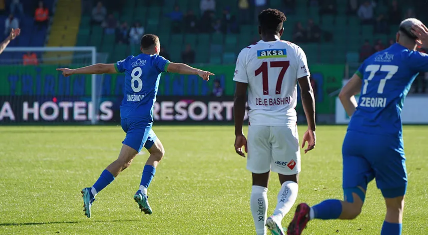 TSL 19. Hafta I Çaykur Rizespor-Atakaş Hatayspor: 1-0 (İlk yarı sonucu)