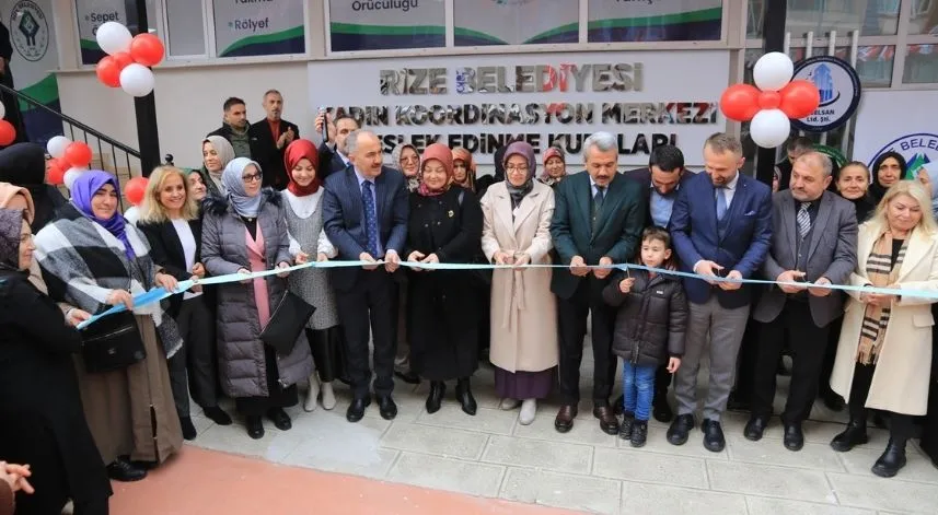 Rize'de kadınlara hizmet verecek merkezin açılışı gerçekleştirildi