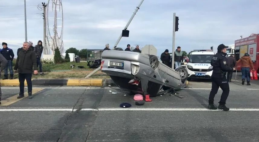 Trabzon'da meydana gelen trafik kazasında aynı aileden 5 kişi yaralandı