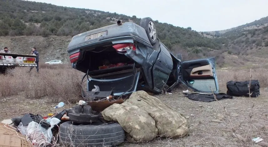 Trafik kazasında 3 kişi yaralandı