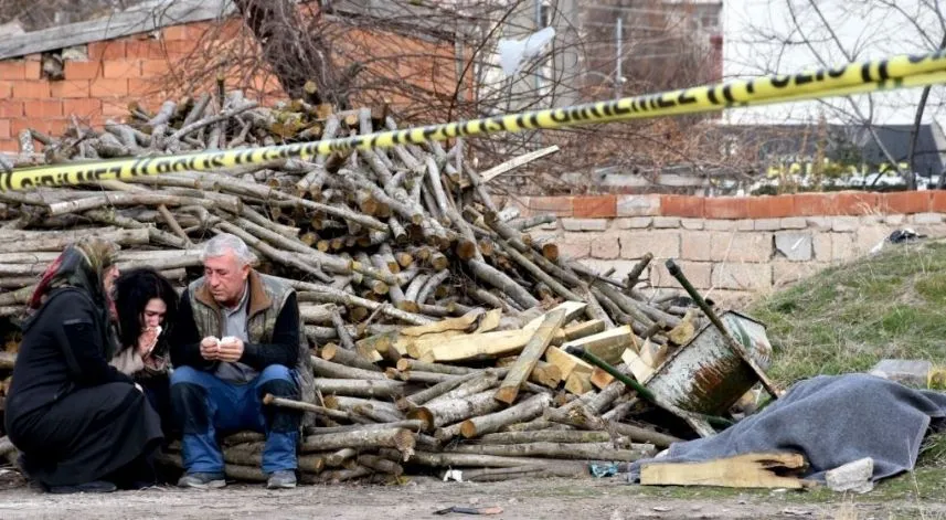 Bir kişi odunlukta ölü bulundu